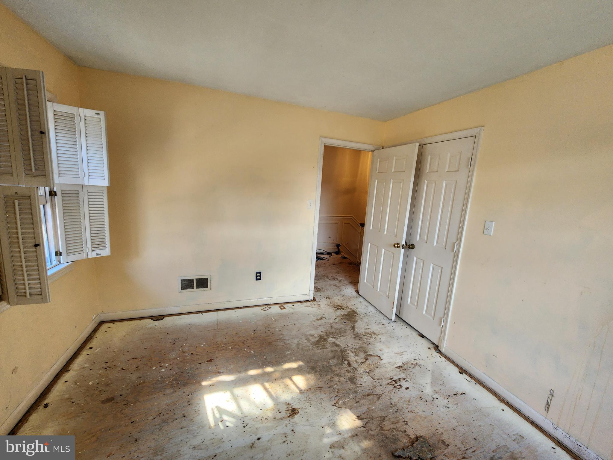 CREST OF WICKFORD - Residential