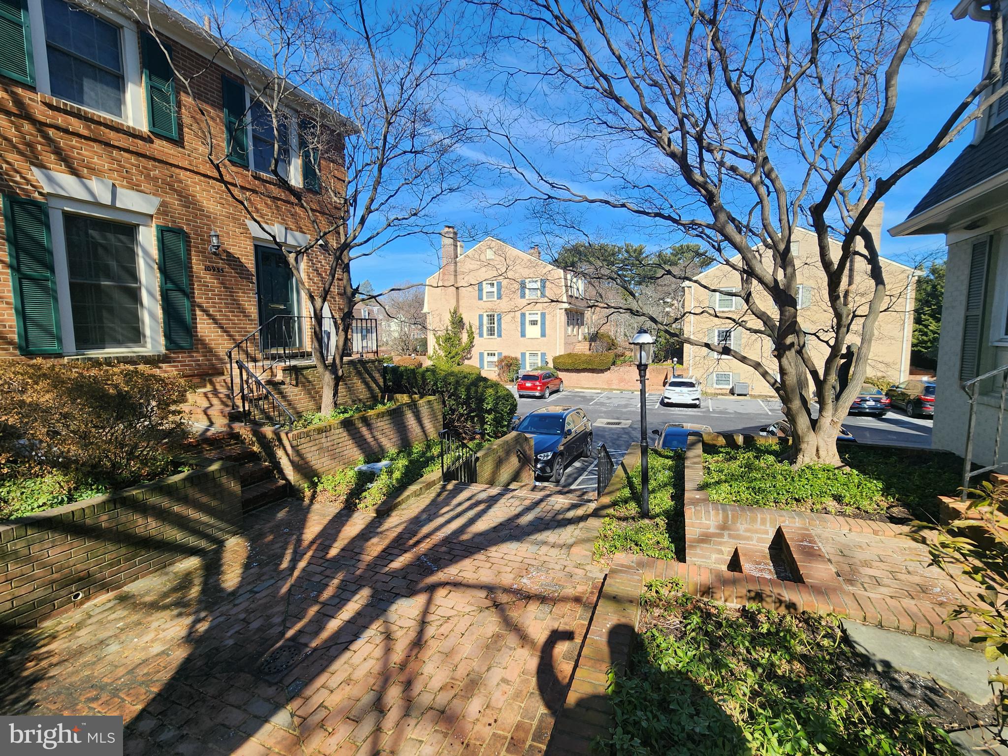 CREST OF WICKFORD - Residential