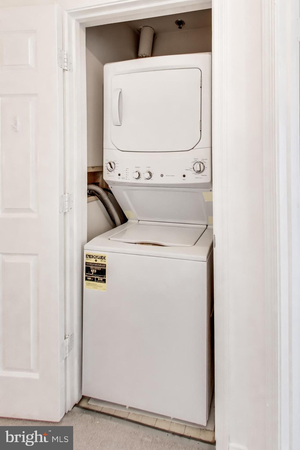 KINGS COUNCIL CONDO - Residential