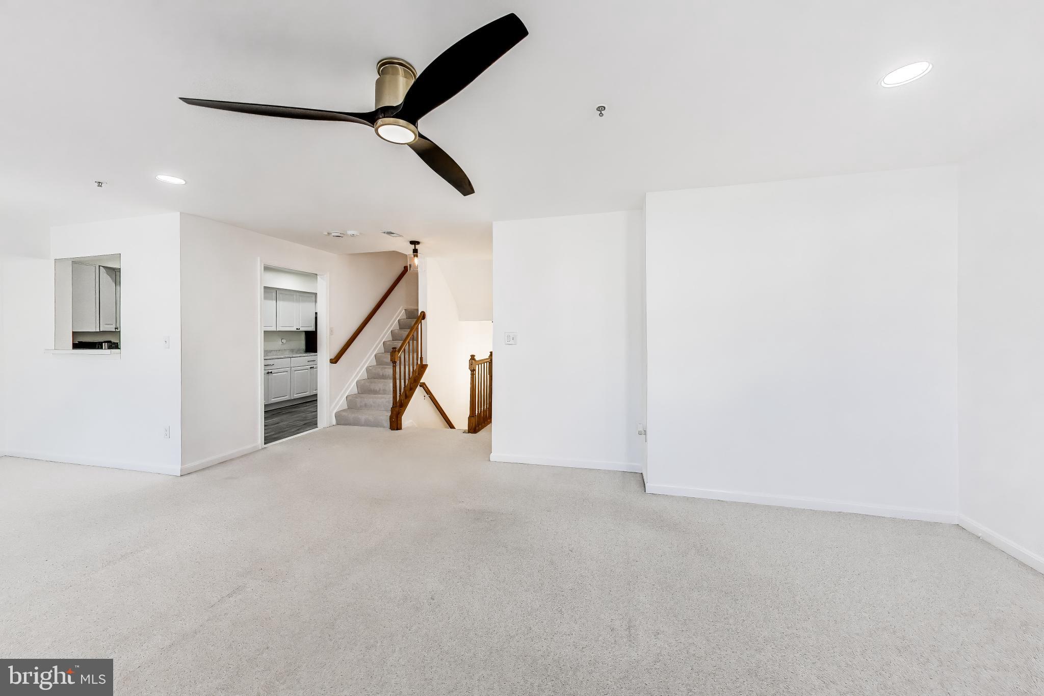 KINGS COUNCIL CONDO - Residential