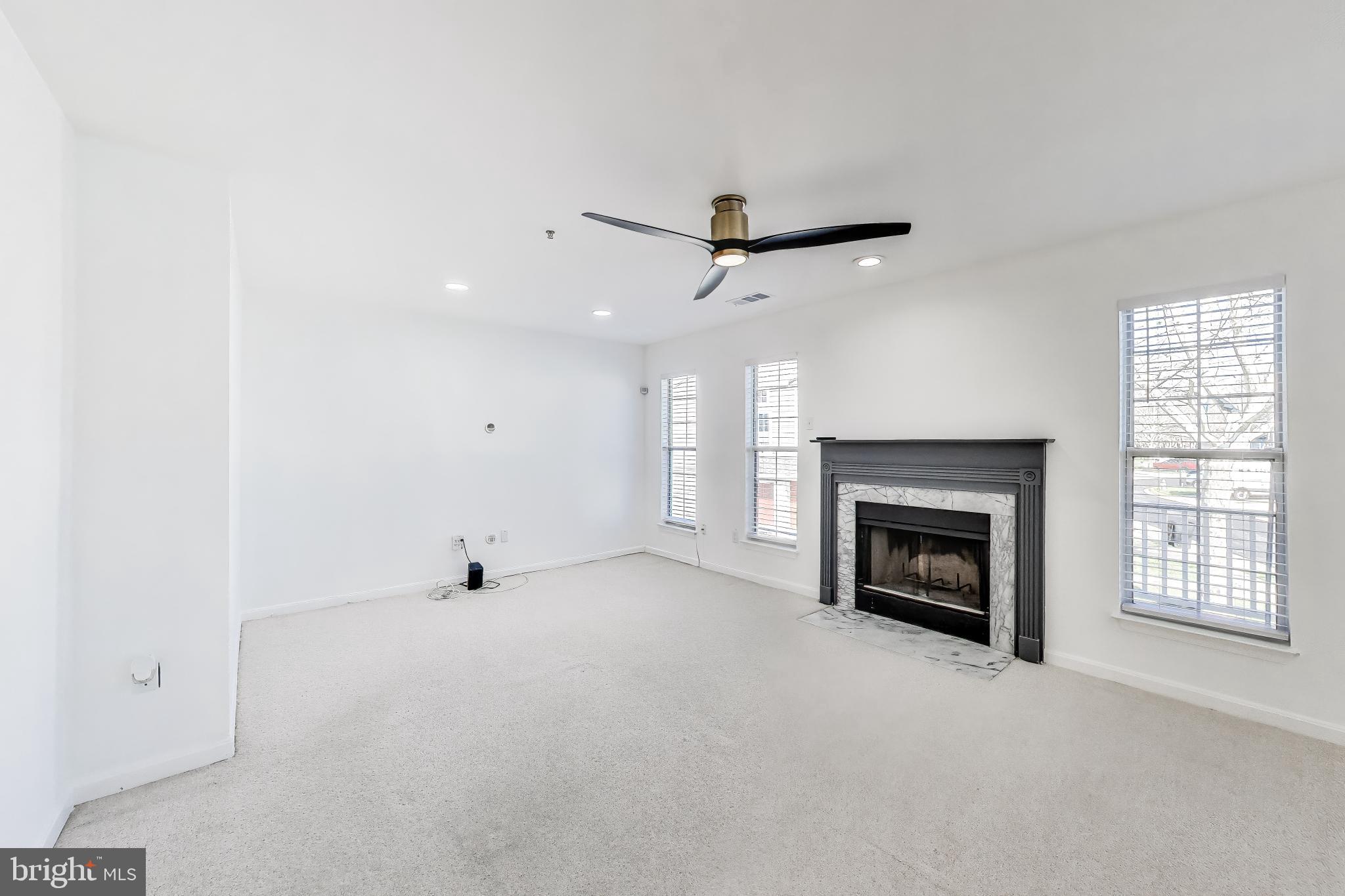 KINGS COUNCIL CONDO - Residential