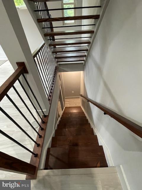 AVON PARK - Residential Lease