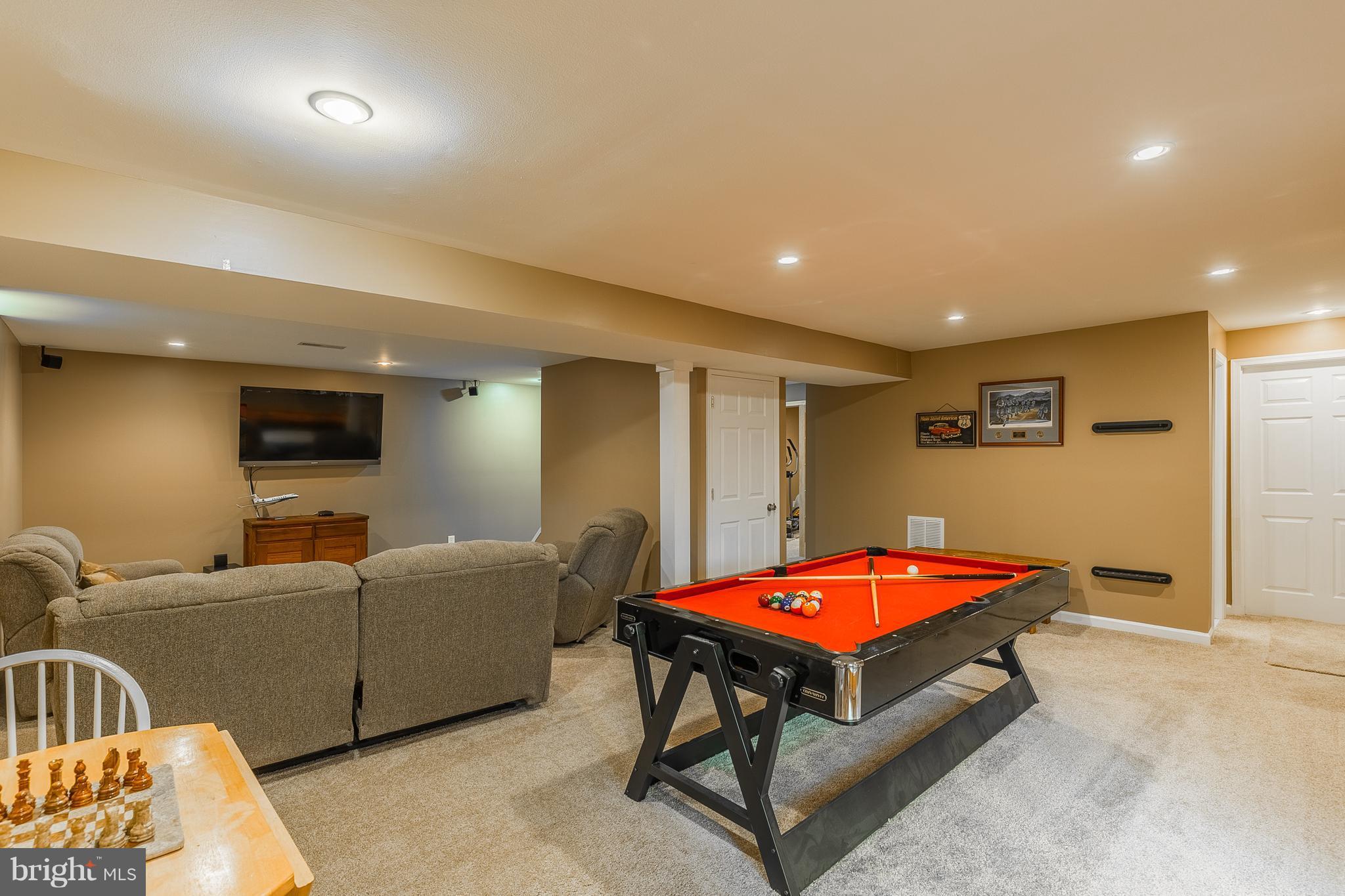 LAKE RIDGE - Residential
