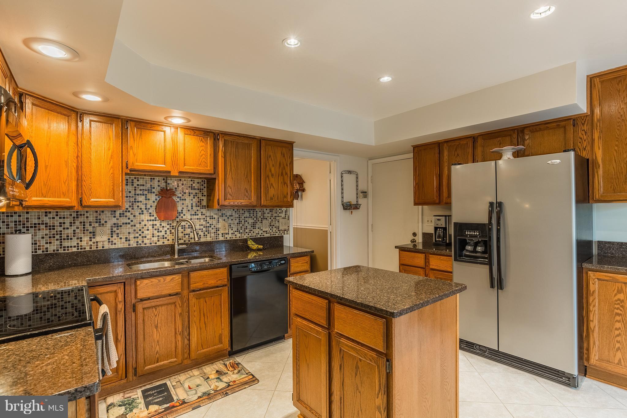 LAKE RIDGE - Residential