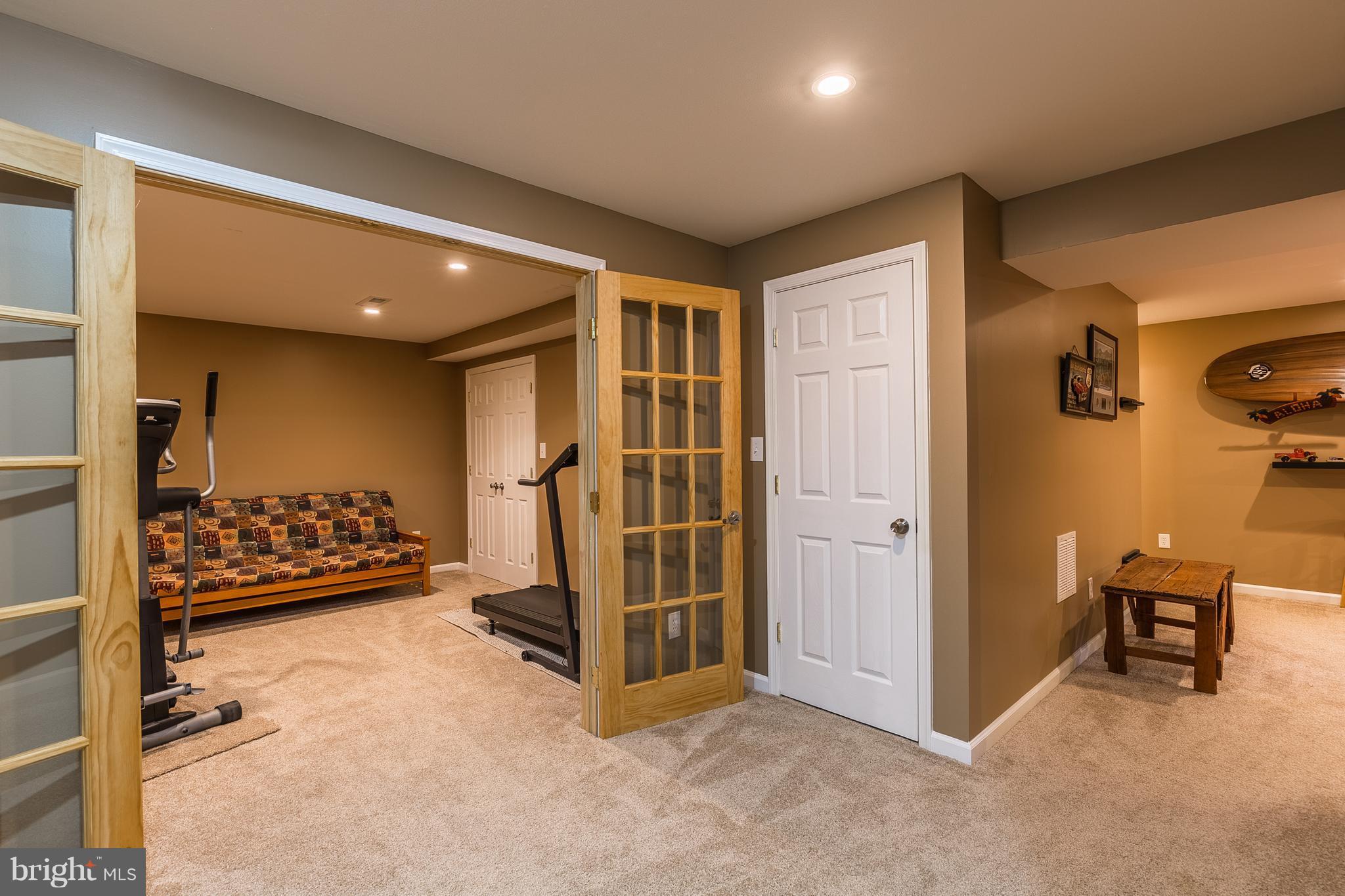 LAKE RIDGE - Residential