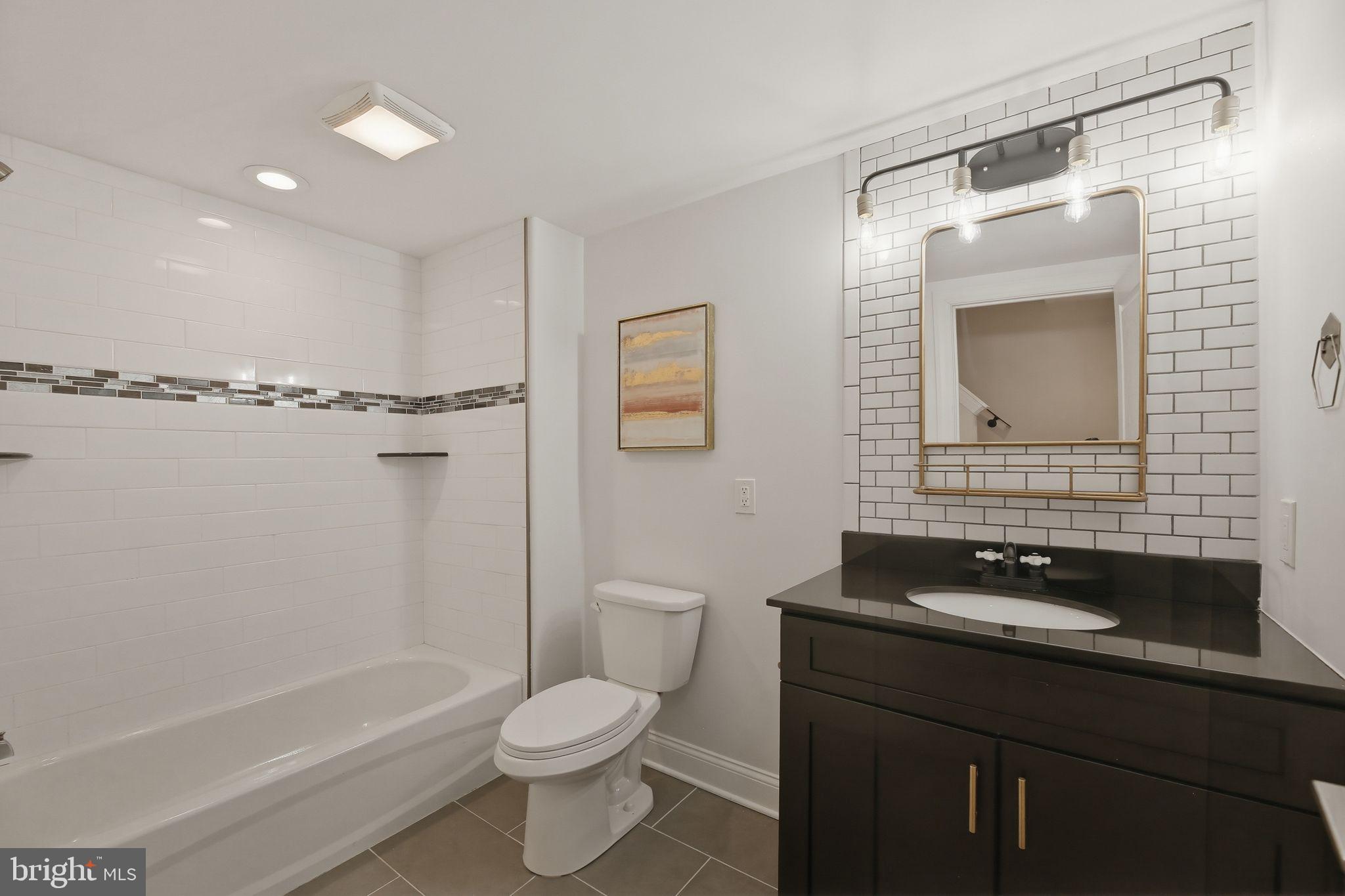 POINT BREEZE - Residential