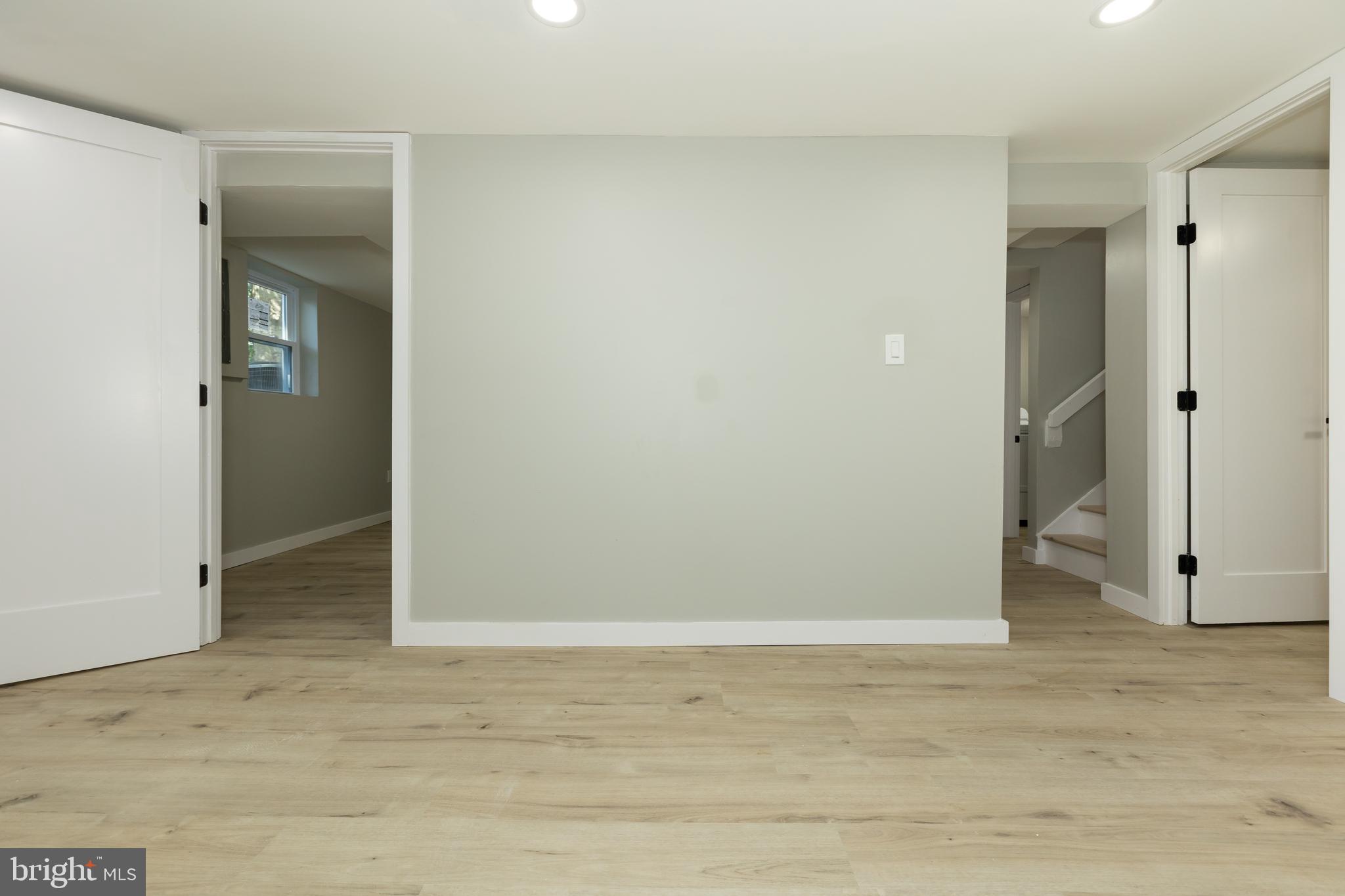 VEIRS MILL VILLAGE - Residential