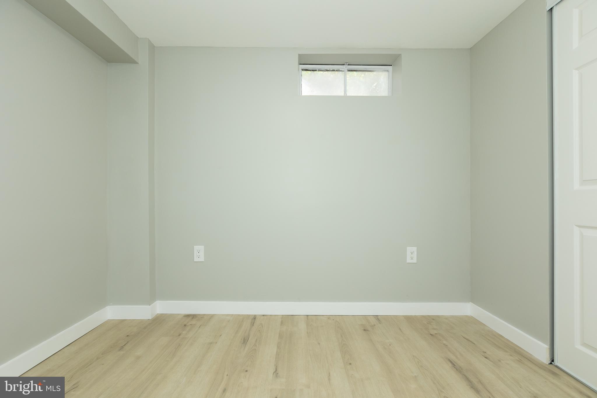 VEIRS MILL VILLAGE - Residential