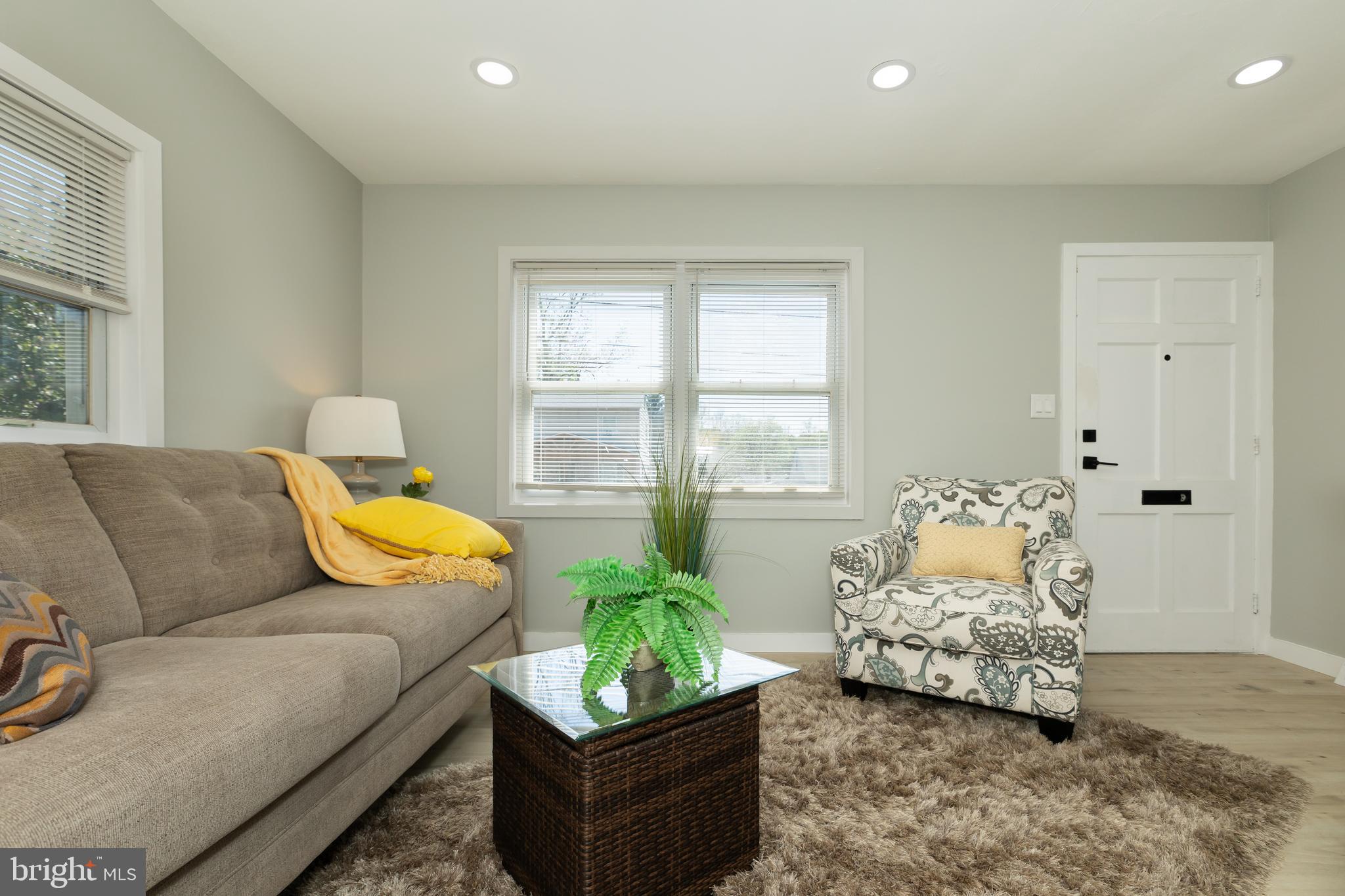 VEIRS MILL VILLAGE - Residential