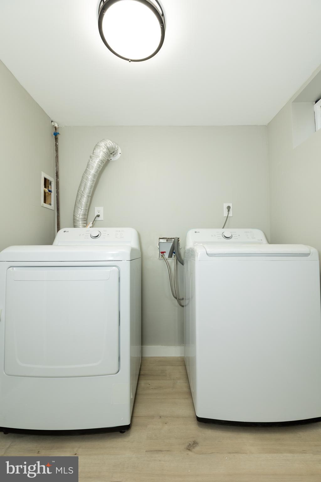 VEIRS MILL VILLAGE - Residential