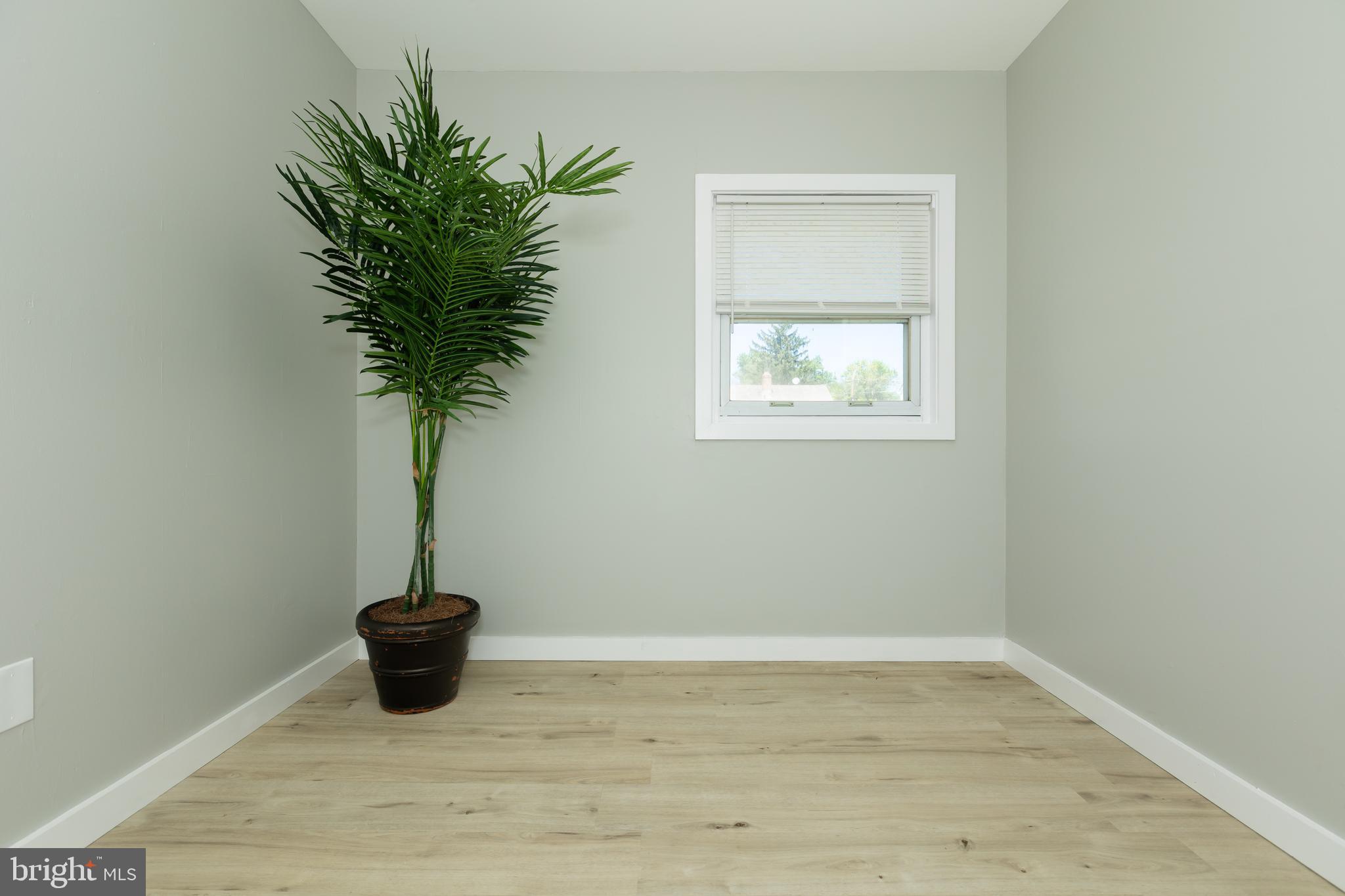 VEIRS MILL VILLAGE - Residential