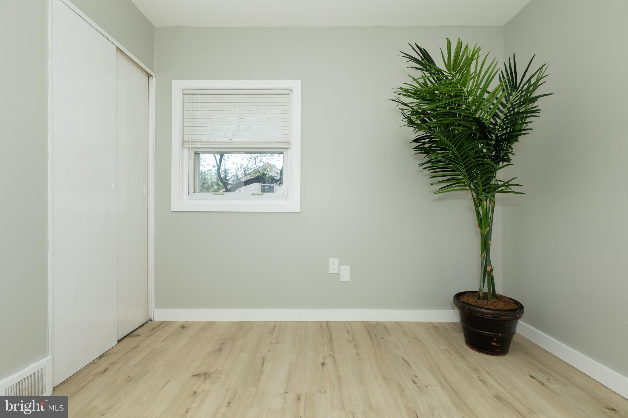 VEIRS MILL VILLAGE - Residential