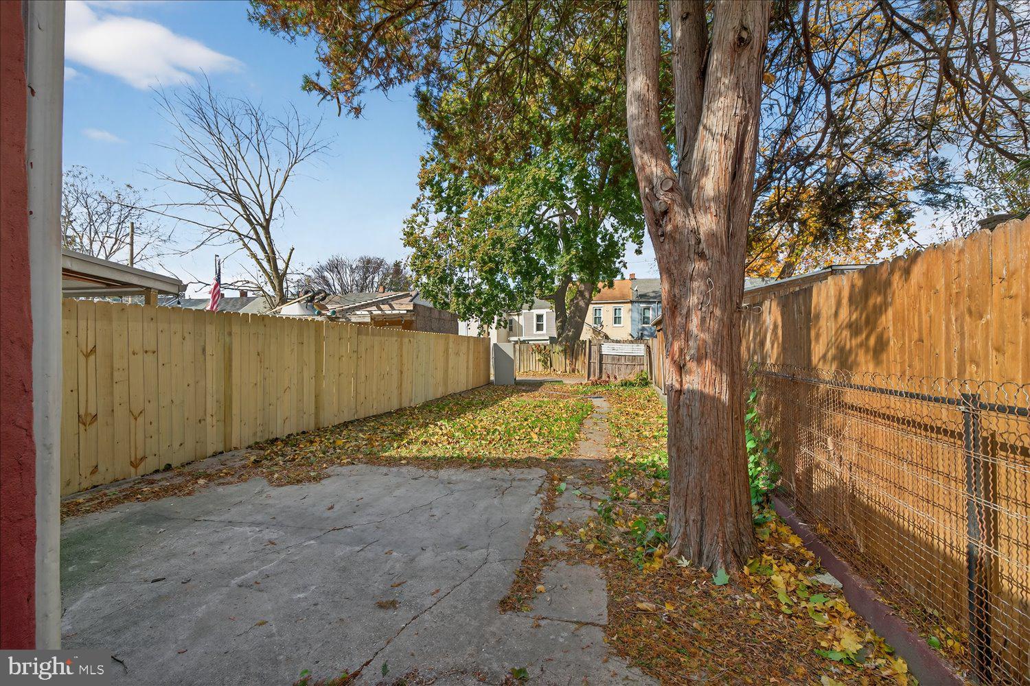 LANCASTER EAST END - Residential