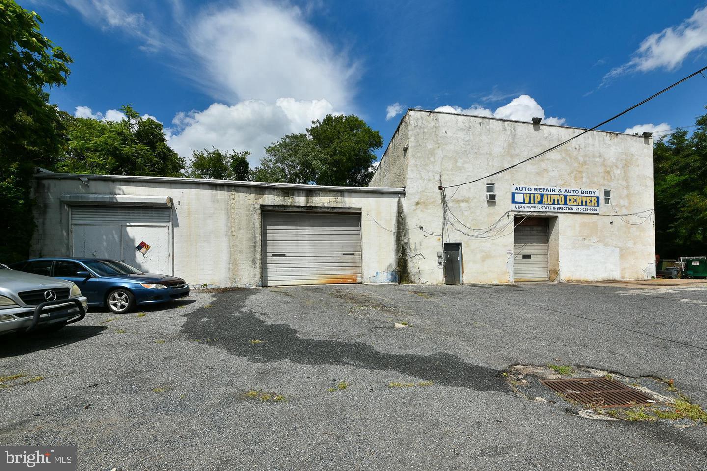 601 W FISHER AVENUE