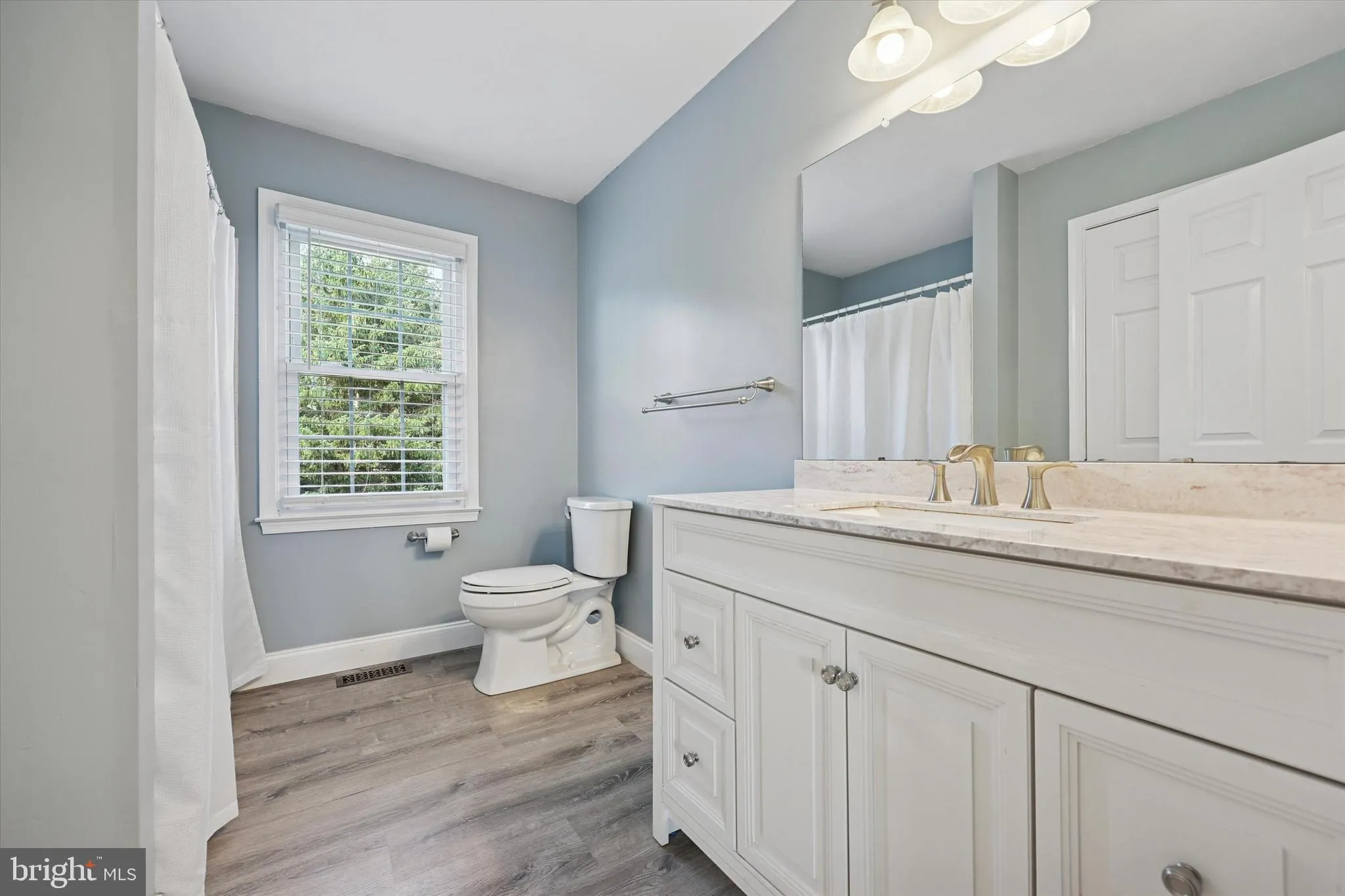 Conshohocken, Pennsylvania 19428, United States, 4 Bedrooms Bedrooms, ,3 BathroomsBathrooms,Residential,Active,168012