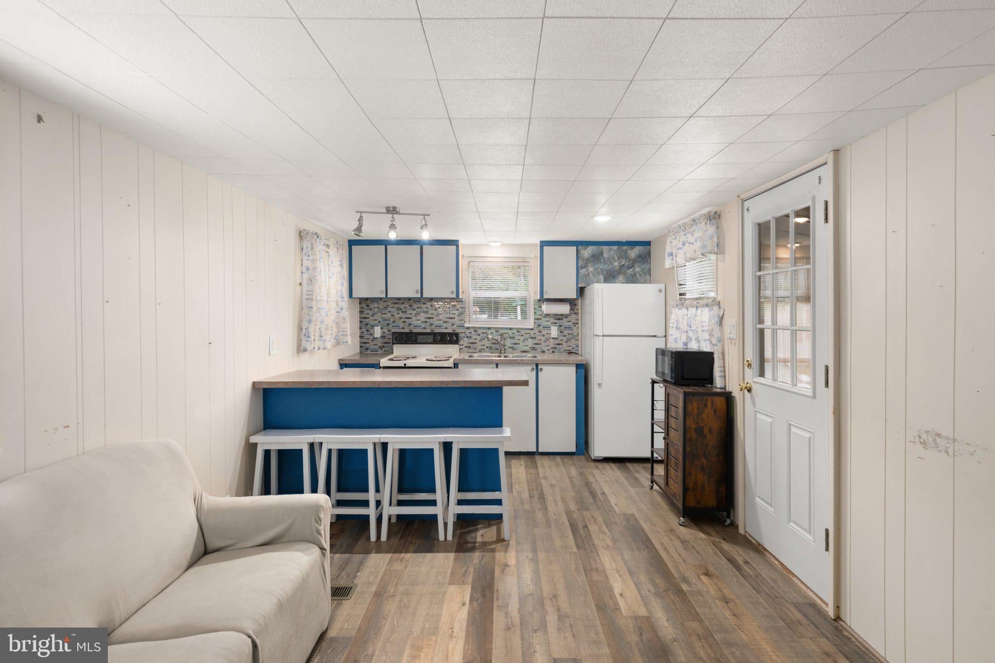 33989 CORNFLOWER LANE