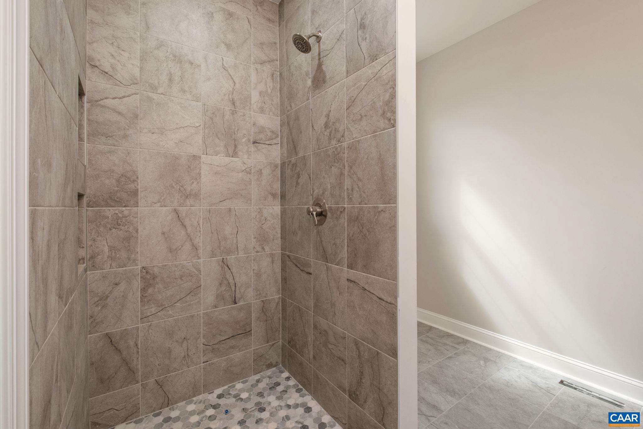 SILVER CREEK - Residential