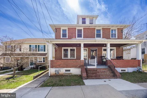 28 7th Street, Bridgeport, PA 19405 - MLS#: PAMC2133666