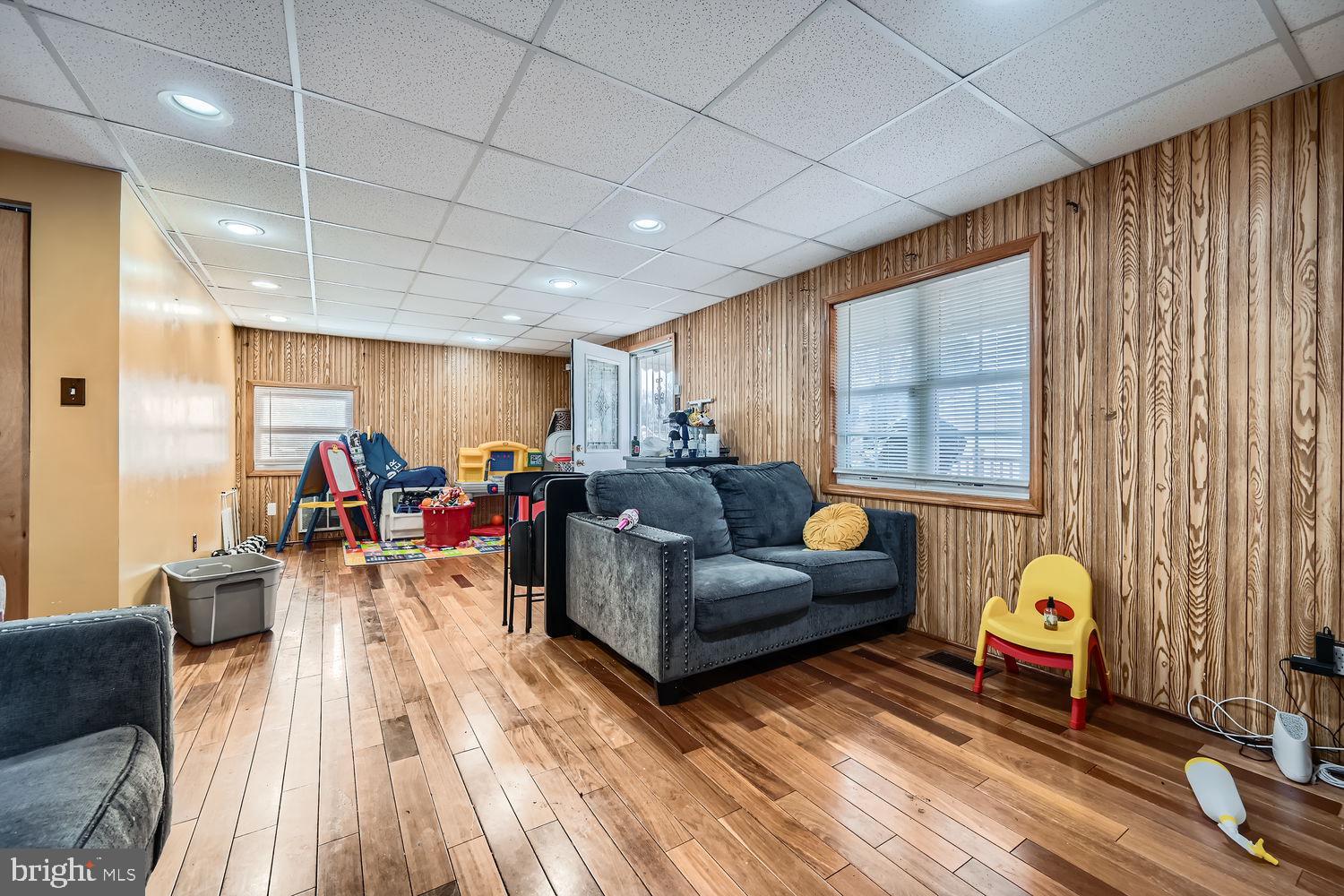 EASTERN HEIGHTS - Residential