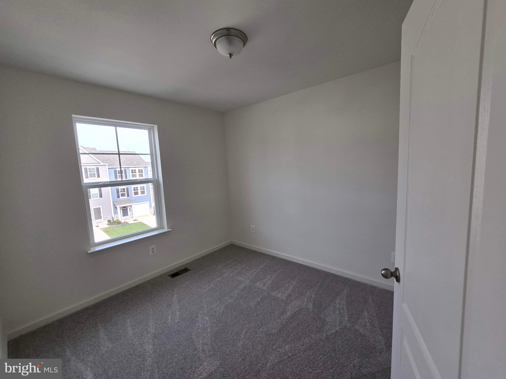 OVERLOOK AT RIVERSIDE TOWNHOMES - Residential Lease