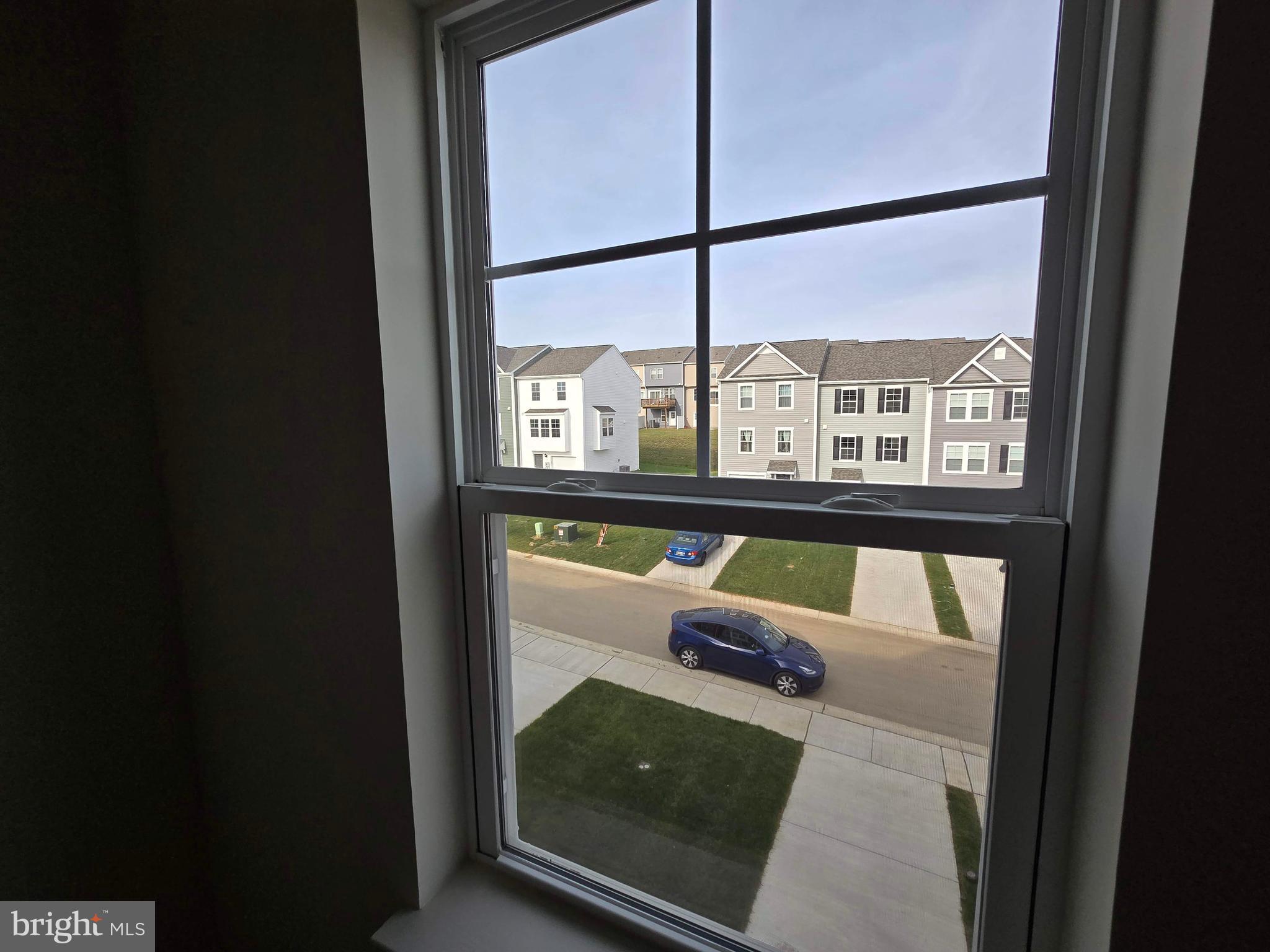 OVERLOOK AT RIVERSIDE TOWNHOMES - Residential Lease