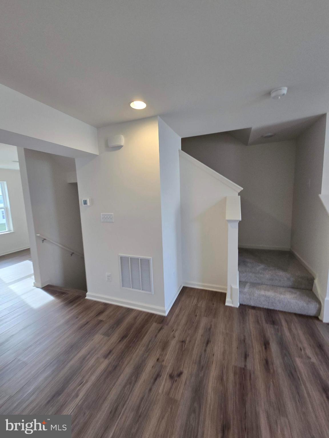 OVERLOOK AT RIVERSIDE TOWNHOMES - Residential Lease