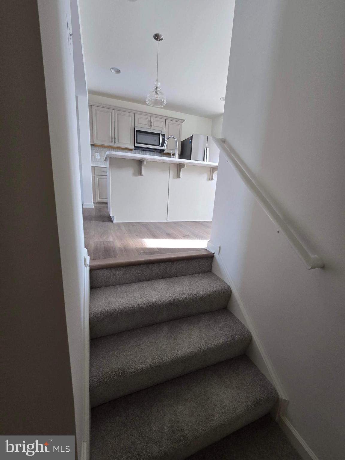 OVERLOOK AT RIVERSIDE TOWNHOMES - Residential Lease