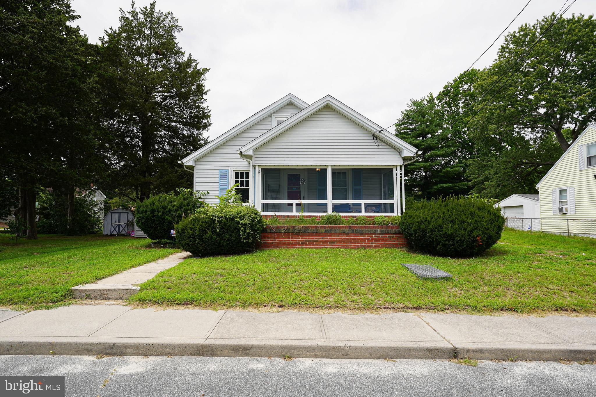 706 MADISON STREET