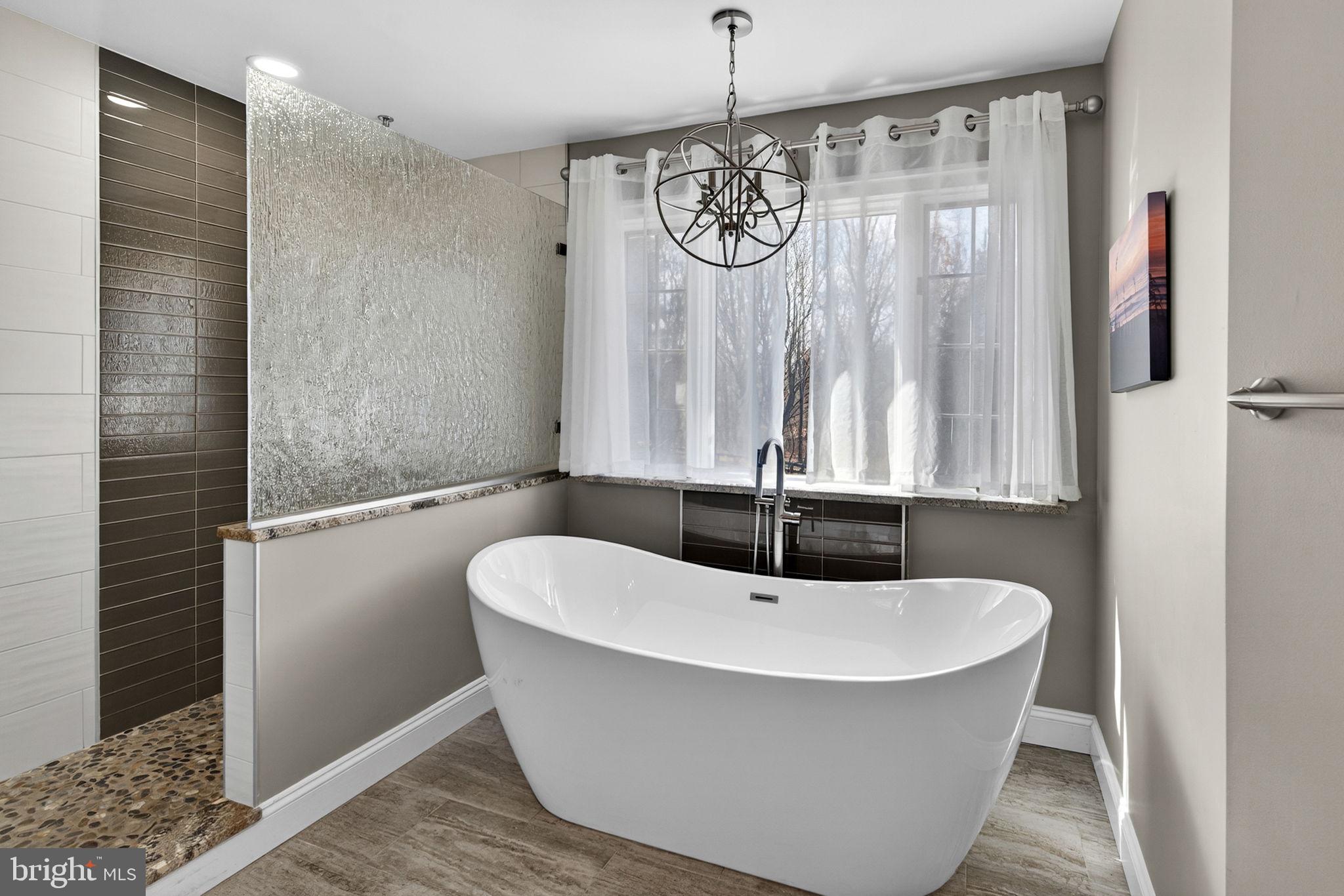 QUAIL CREEK - Residential