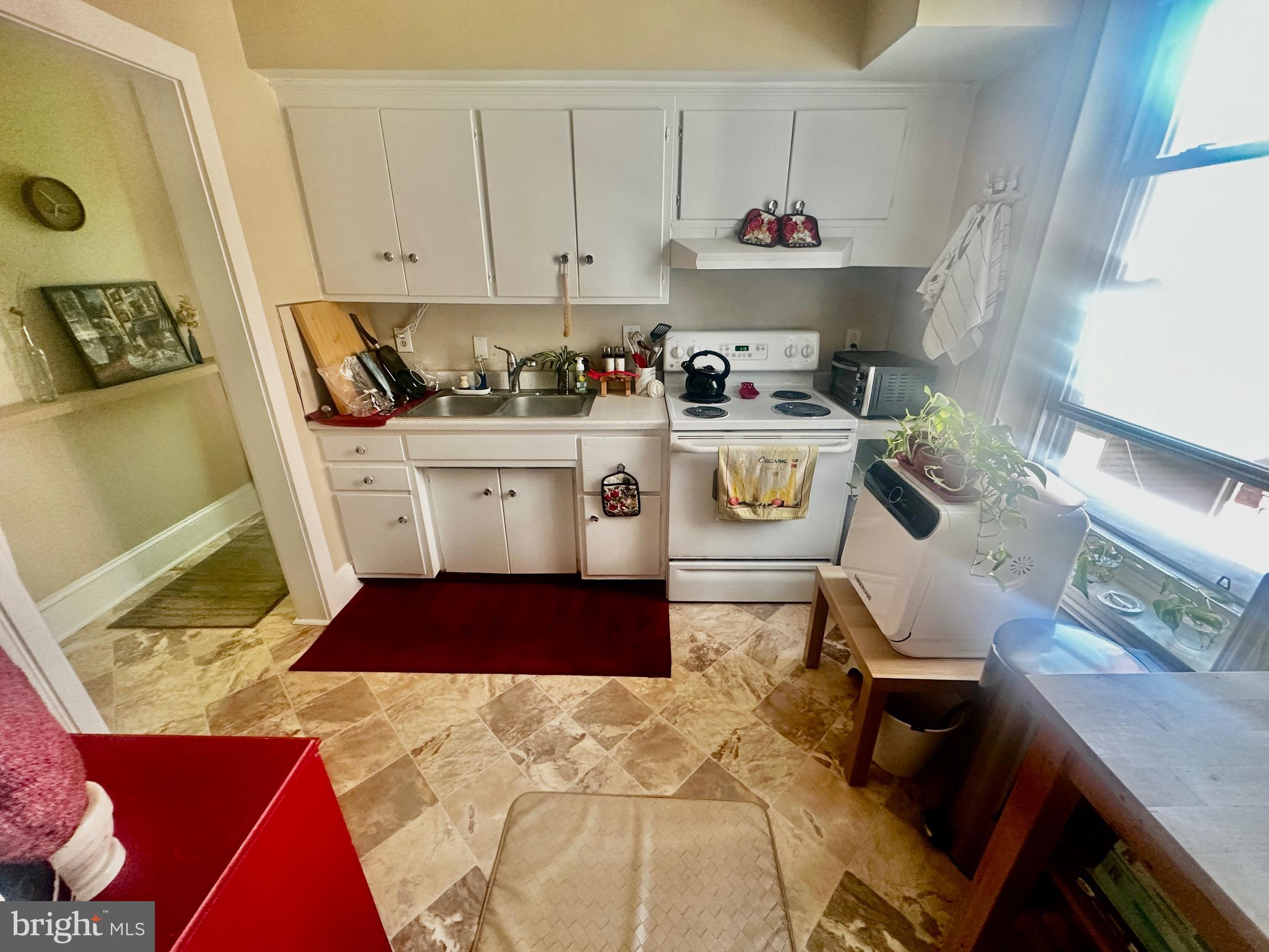 214 GAY STREET APT 2