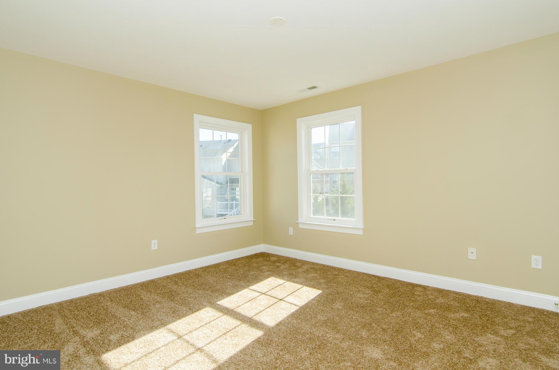 AUTUMN VIEW - Residential