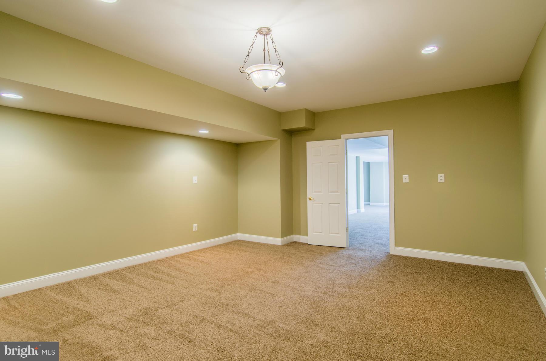 AUTUMN VIEW - Residential