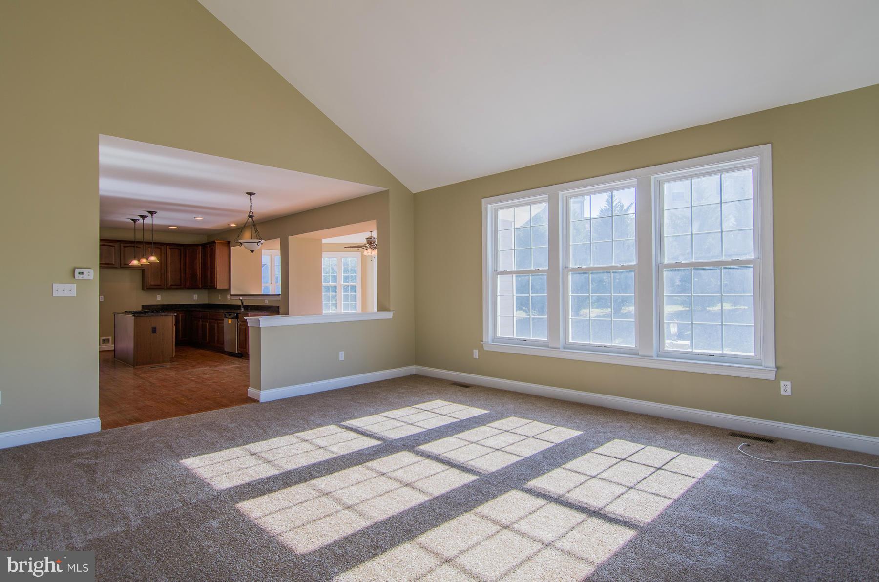 AUTUMN VIEW - Residential