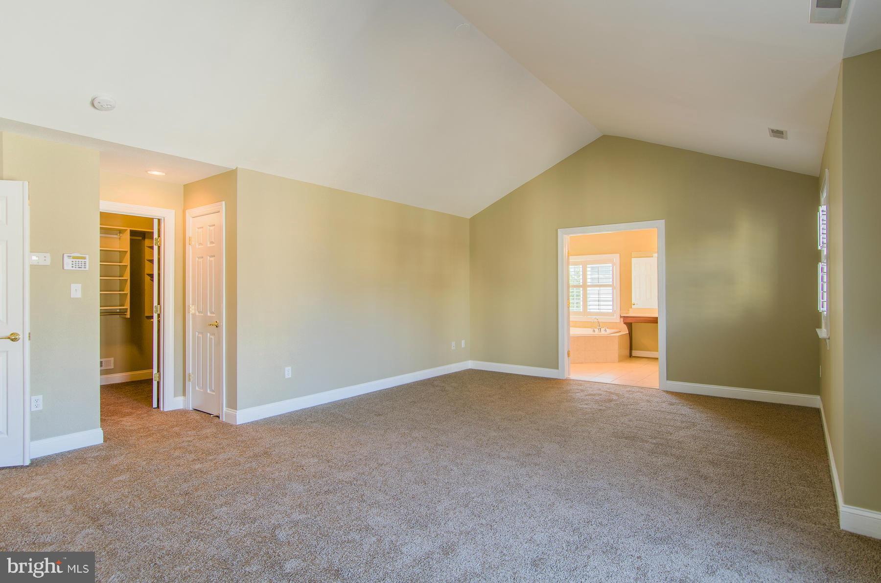 AUTUMN VIEW - Residential