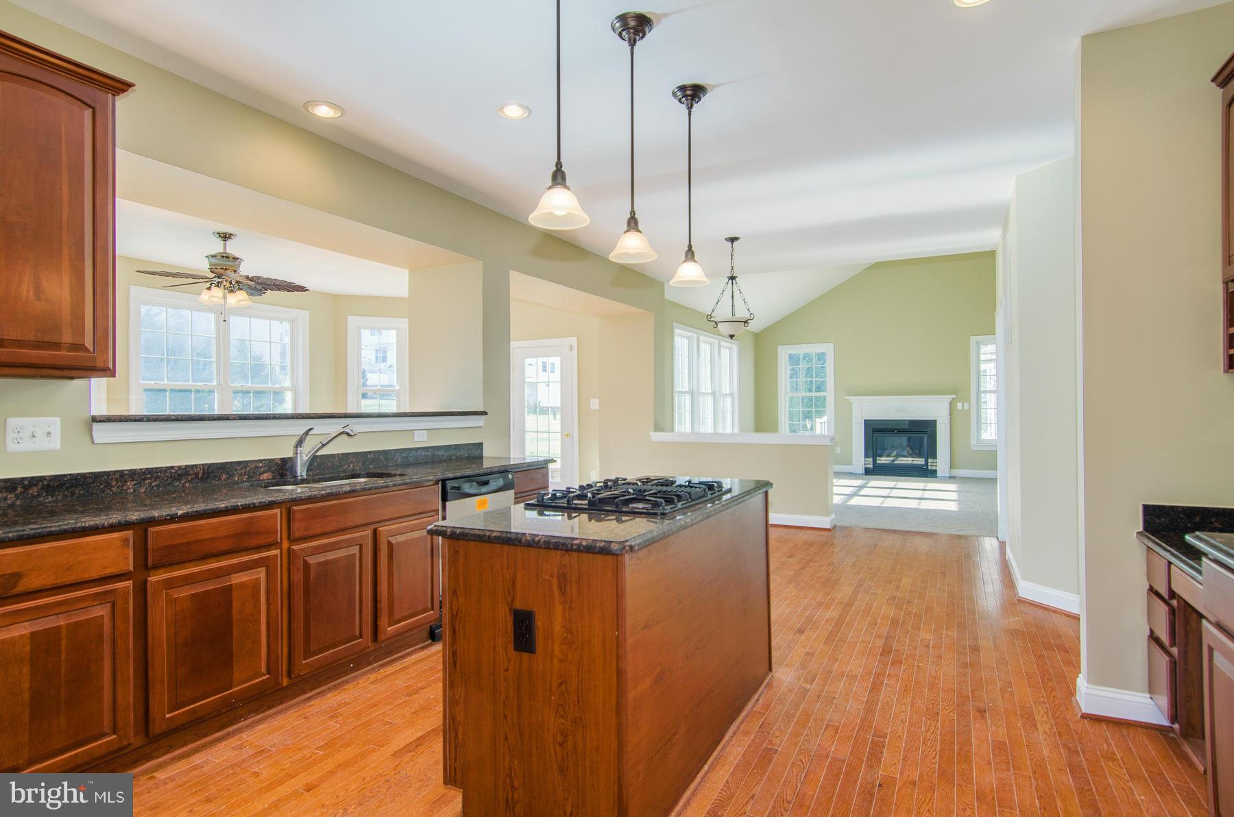 AUTUMN VIEW - Residential