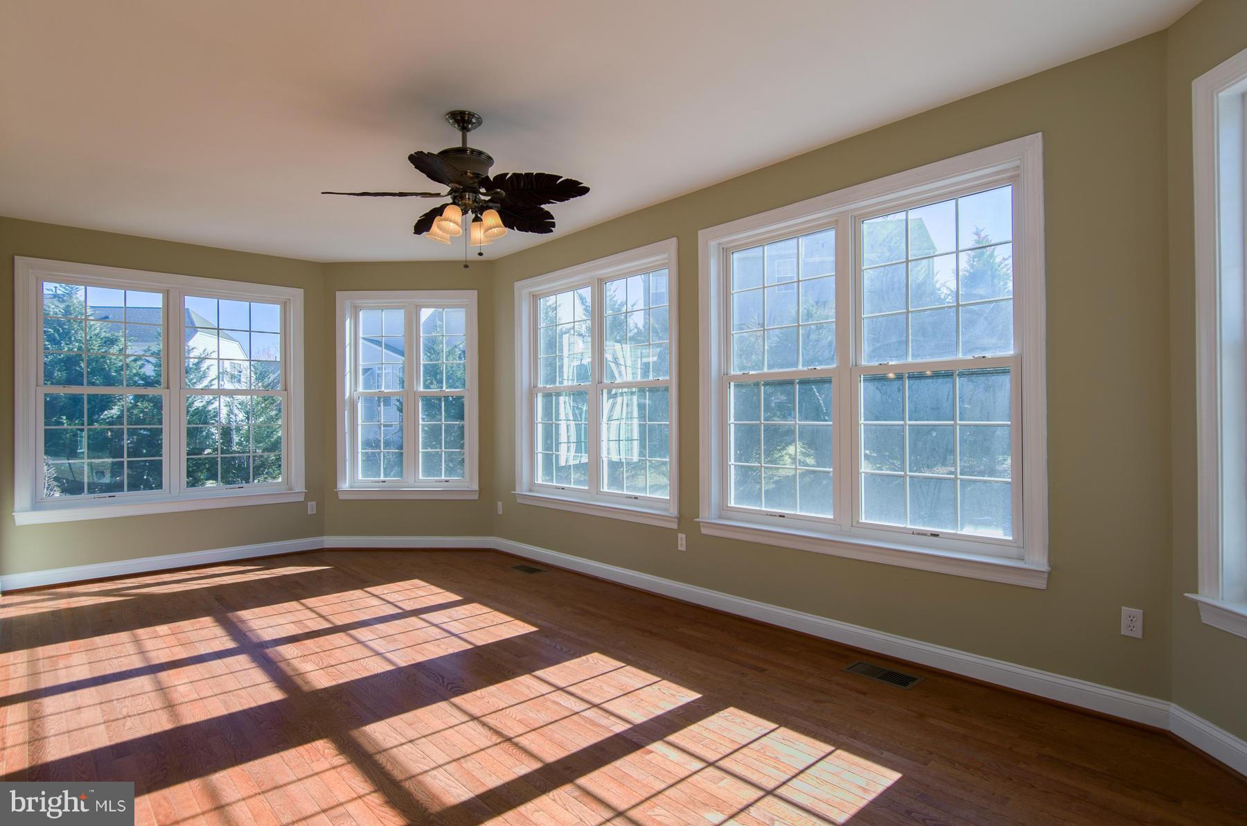 AUTUMN VIEW - Residential