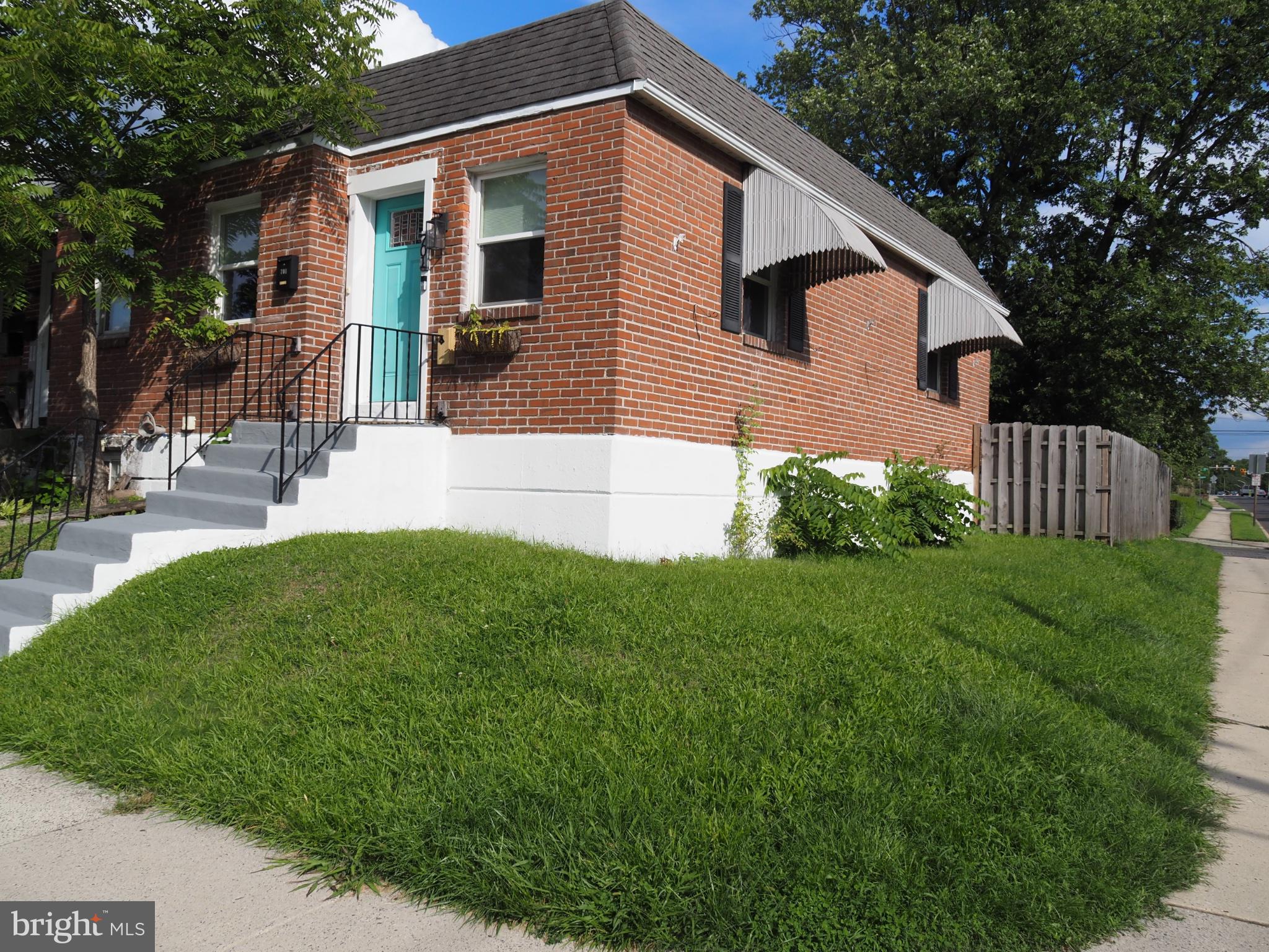 701 SHAW AVENUE