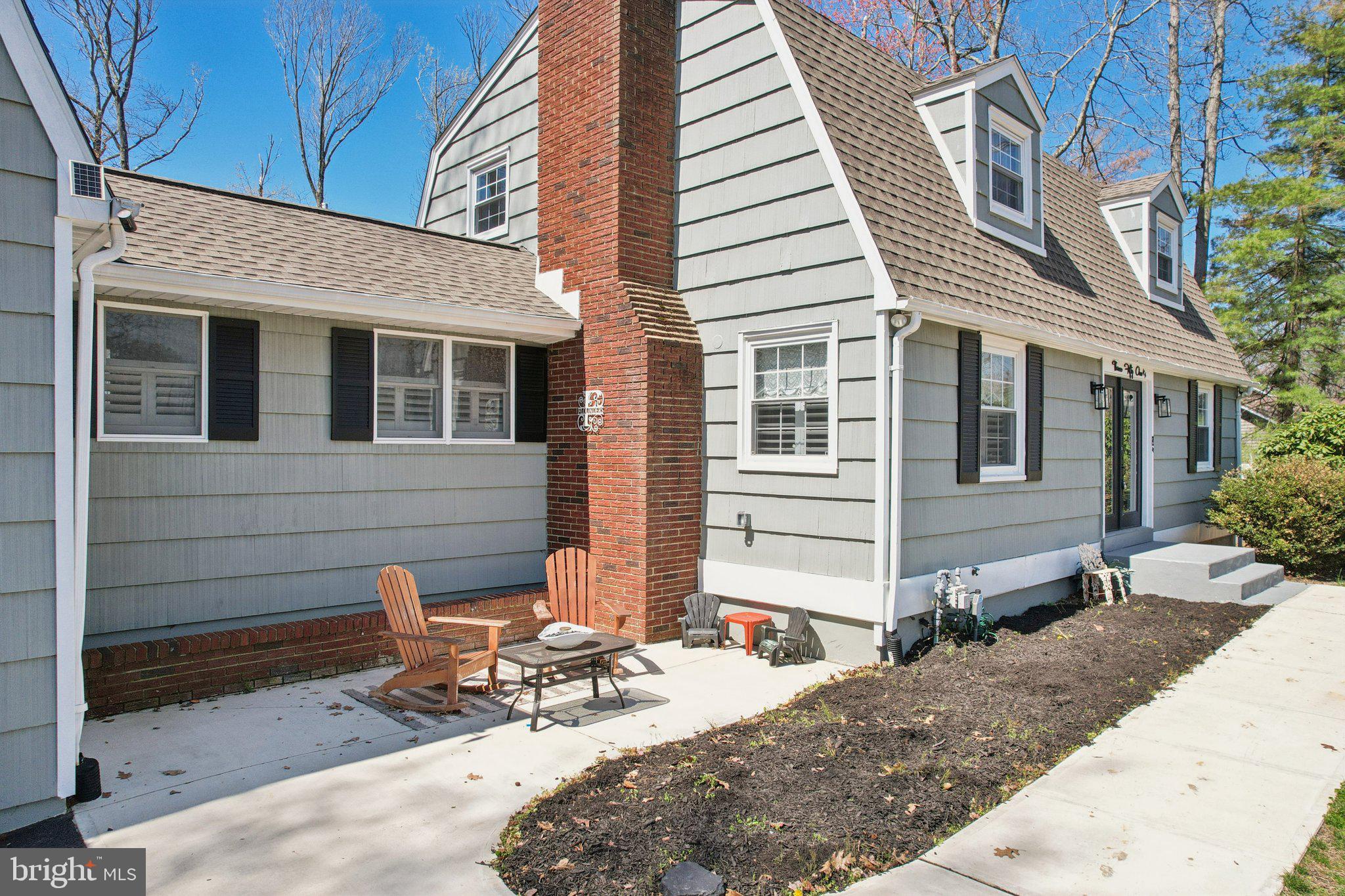 351 MERRICK ROAD