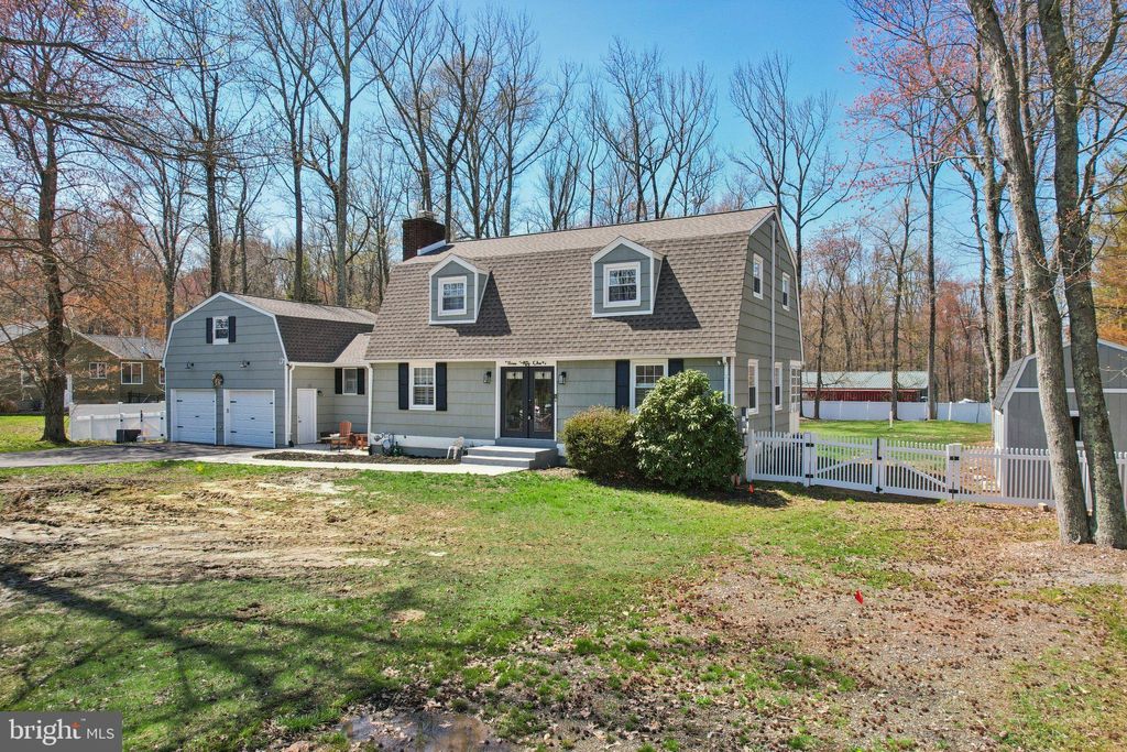 Photo of 351 Merrick Road, ROBBINSVILLE, NJ 08691 (MLS # NJME2075224)