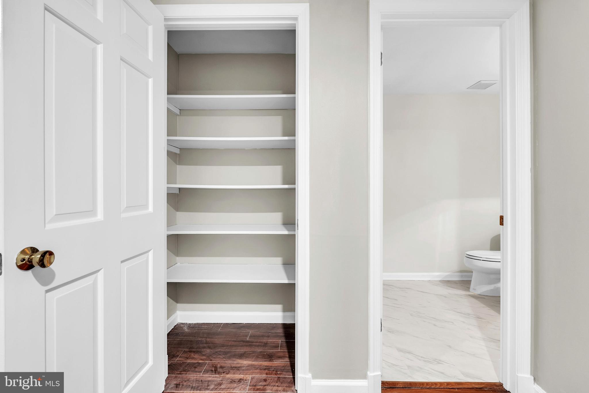 POTOMAC OUTSIDE - Residential Lease