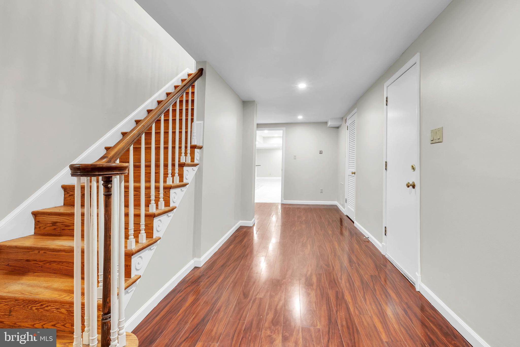 POTOMAC OUTSIDE - Residential Lease