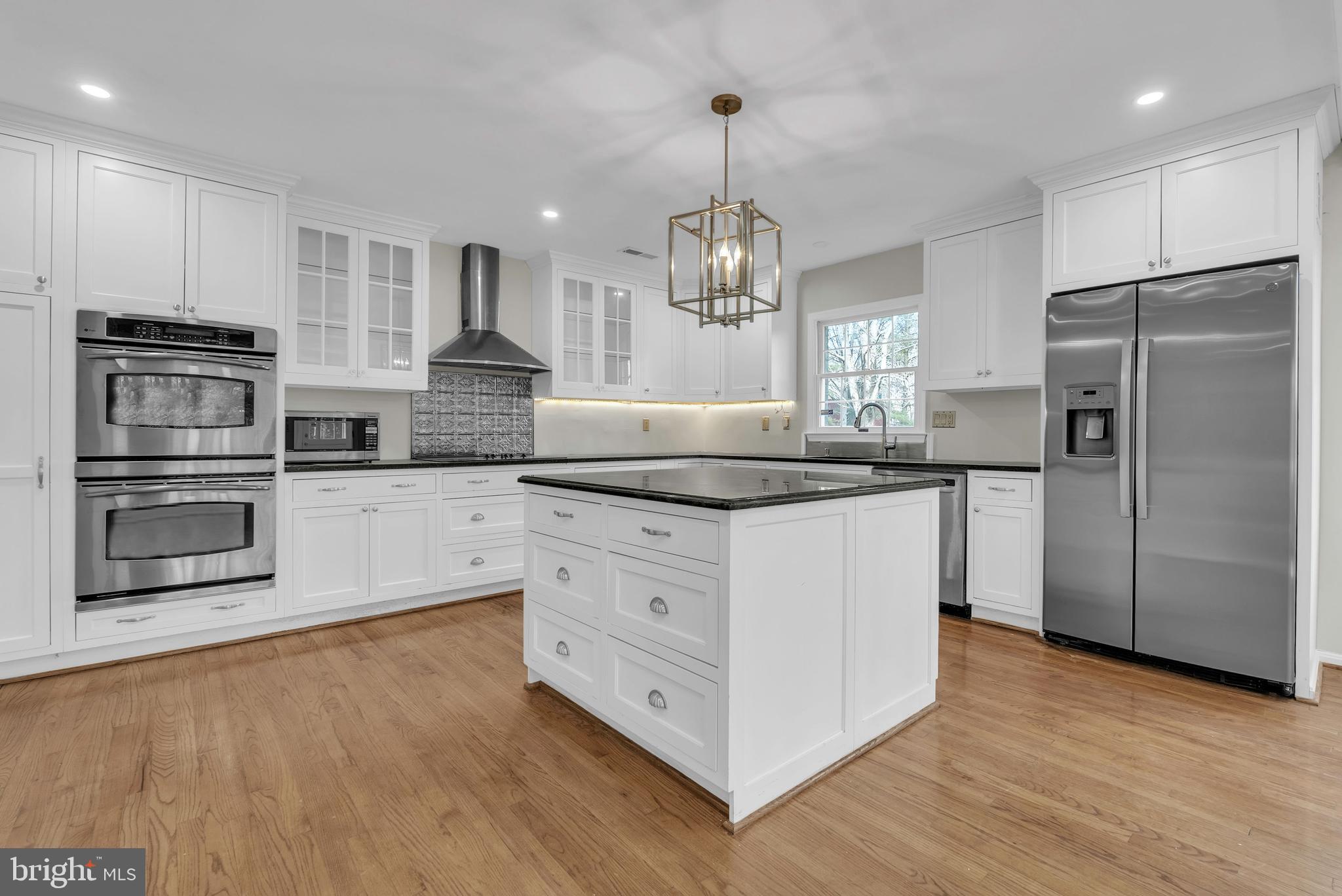 POTOMAC OUTSIDE - Residential Lease