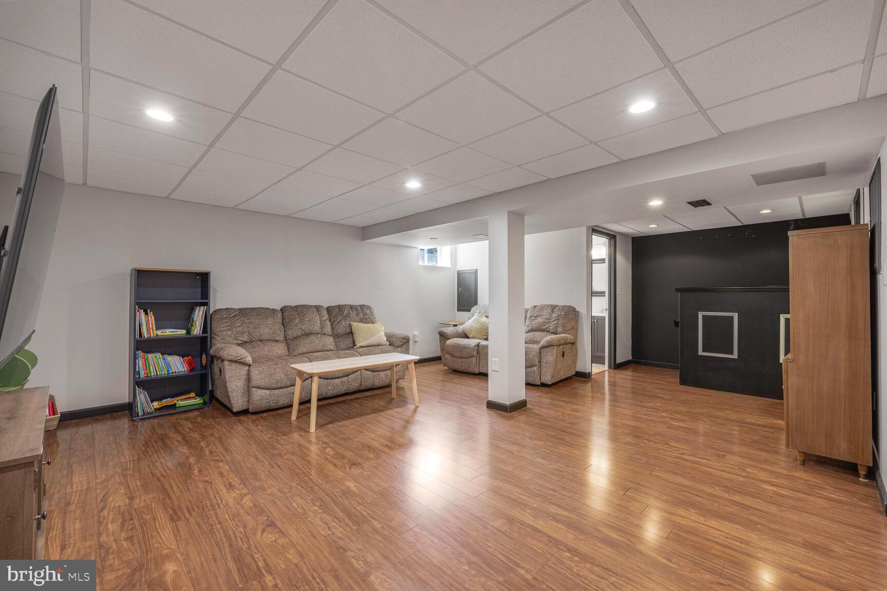 FOUNTAINDALE - Residential