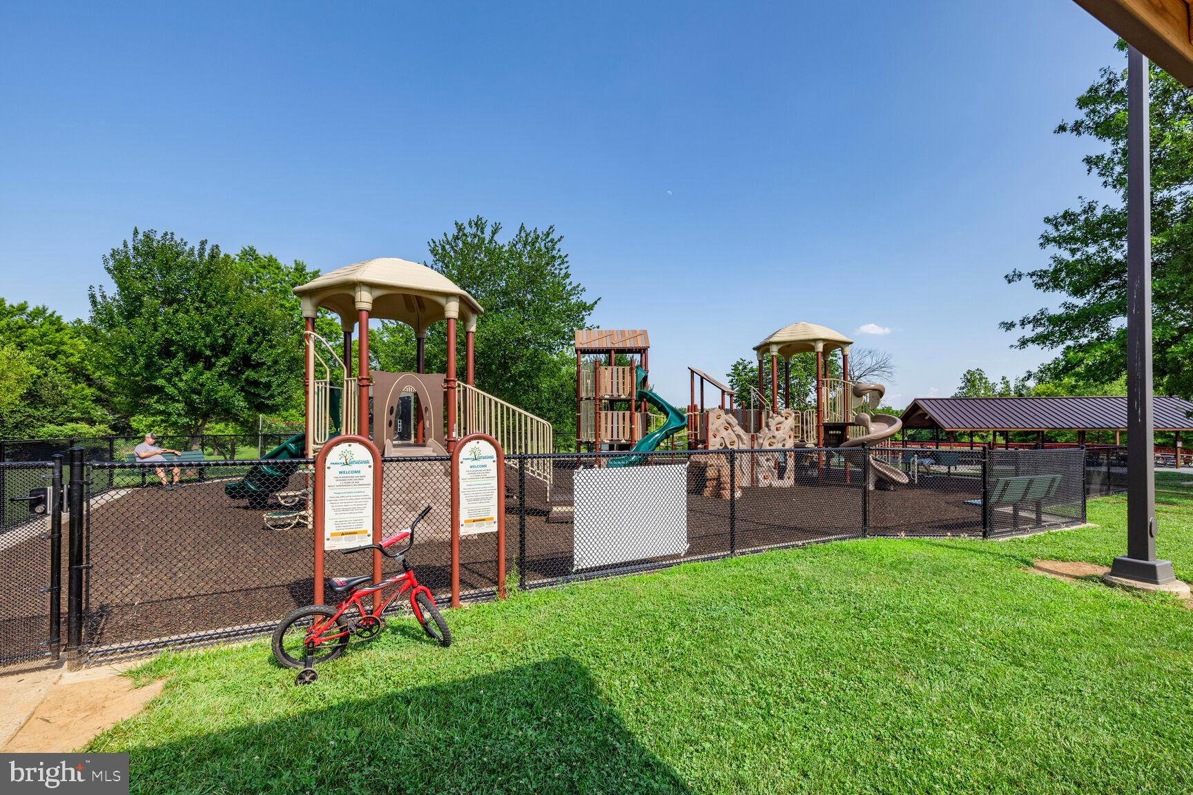 FOUNTAINDALE - Residential