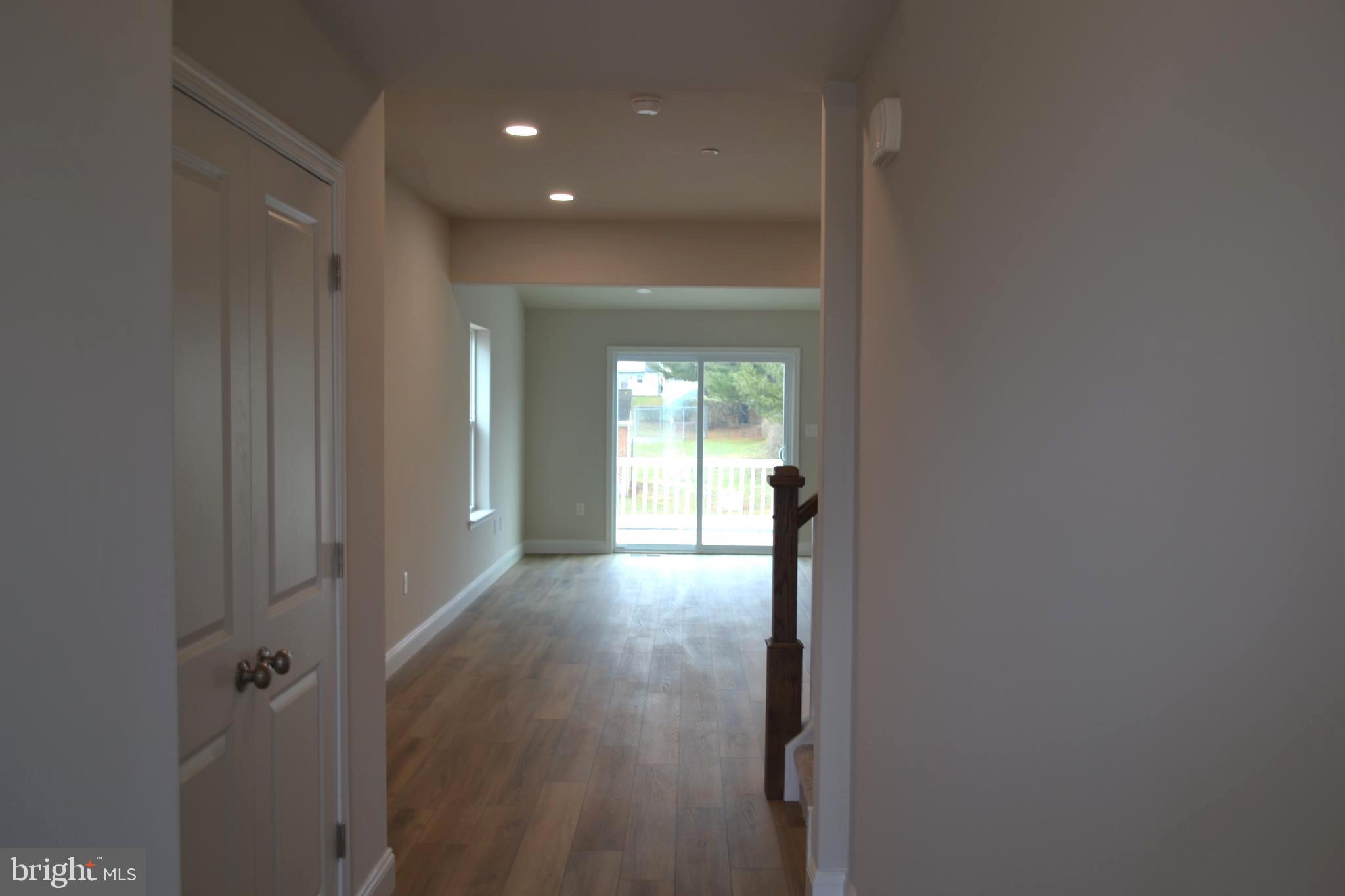 HAWKSTONE VILLAGE - Residential