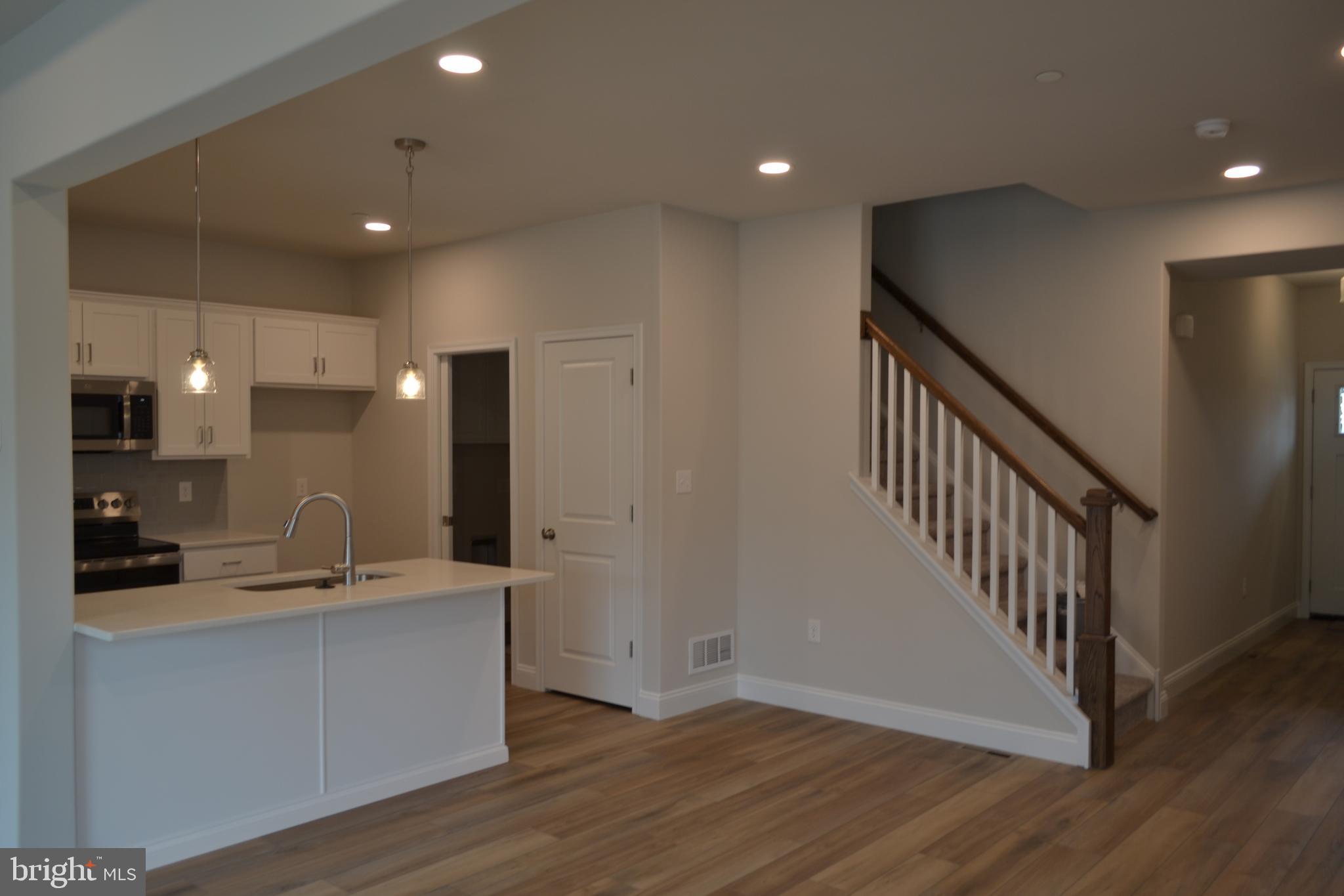 HAWKSTONE VILLAGE - Residential