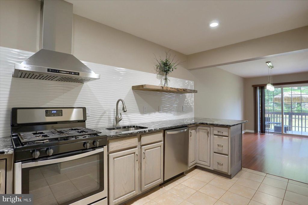 Photo of 359 DEERFIELD DR, MOUNT JOY, PA 17552 (MLS # PALA2038972)