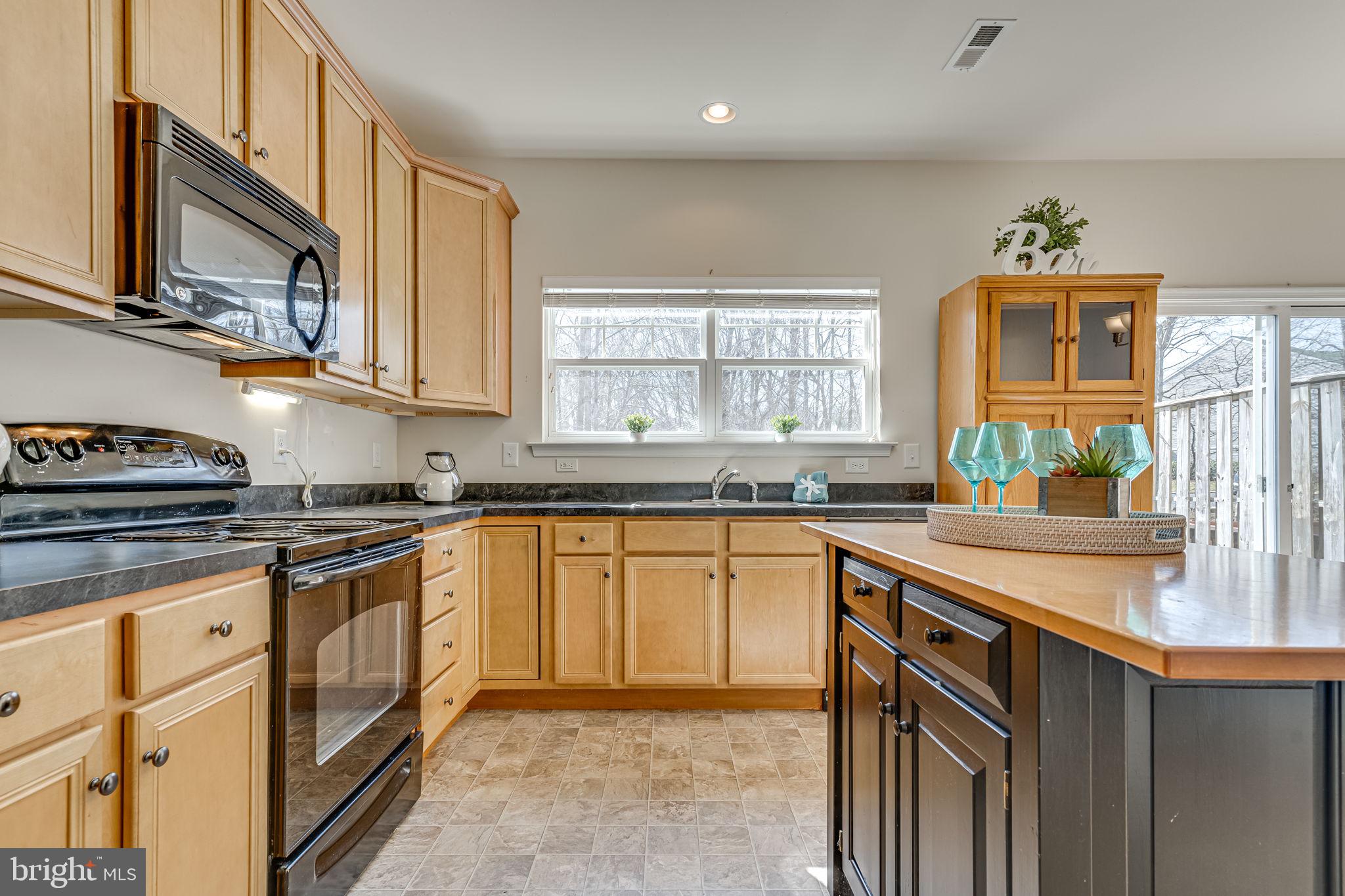 OAK TREE LANDING - Residential