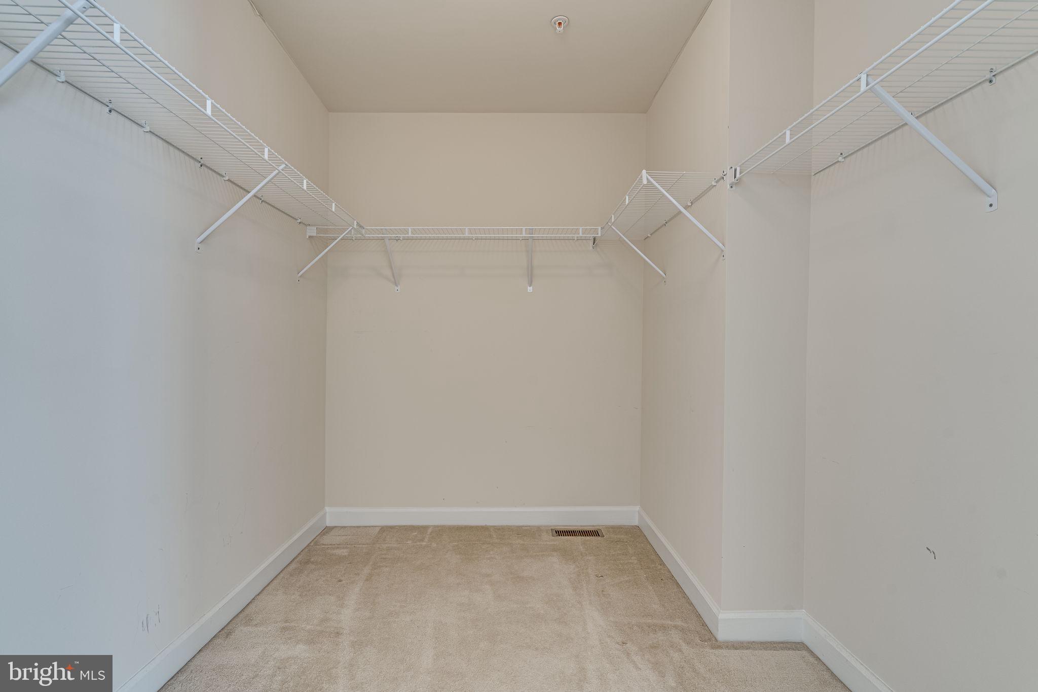 OAK TREE LANDING - Residential