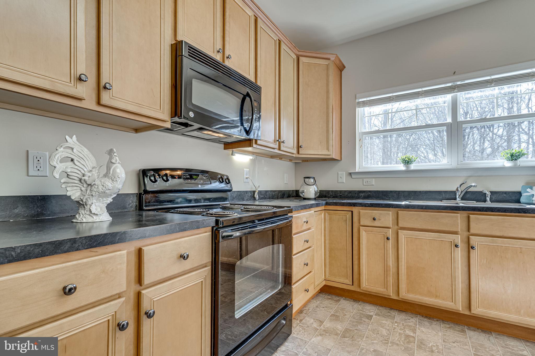 OAK TREE LANDING - Residential